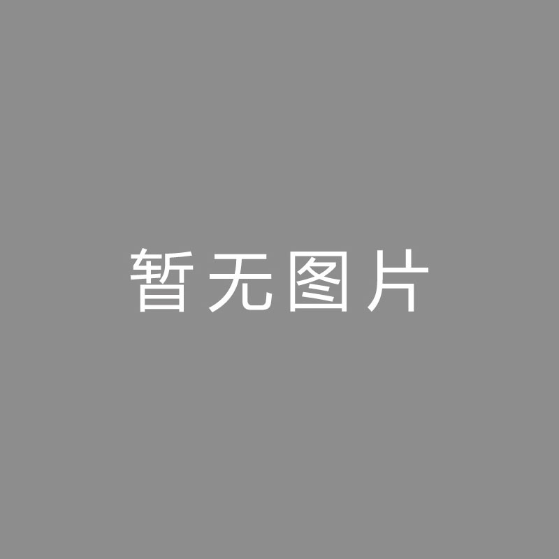 🏆拍摄 (Filming, Shooting)遥遥领先！Opta英超夺冠概率：利物浦92.7%，阿森纳7.1%，曼城0.2%